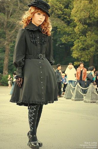 Lolita เปลื้องเสื้อผ้าของ 'หญ้าอ่อน'