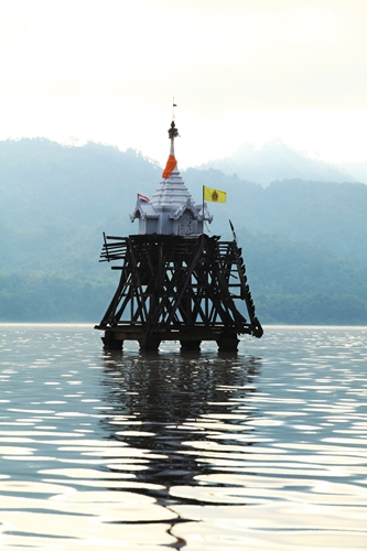 กอดหมอกเมืองกาญจน์ ที่ 'สะพานมอญ'