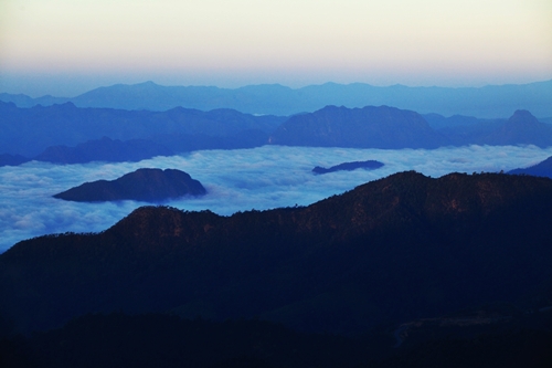 ตะลุย...เมืองเมฆวิมานแห่งหมอก ที่ม่อนทูเล -ม่อนคลุย