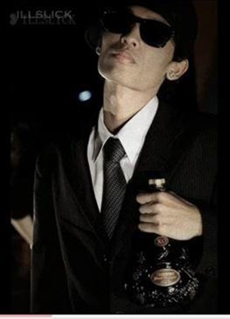 3 คำ  illslick "นาย แน่ มาก"
