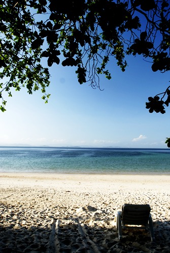 4 เกาะ น่าไปนอนดับร้อน