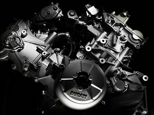 Ducati 1199 Panigale จากสนามแข่ง สู่ท้องถนน