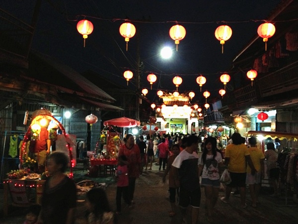 เยือนถิ่น 'ชากแง้ว' วอล์คกิ้งสตรีทแบบจีนๆ