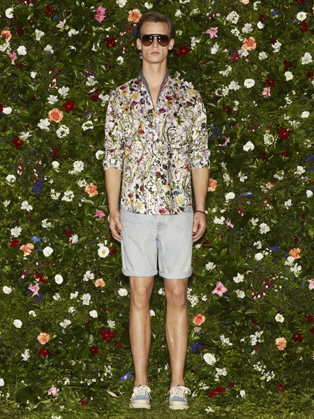 GUCCI  CRUISE 'เวทมนตร์' ของคนหล่อ