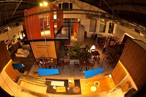 10 ร้านแฮงเอาต์ในบรรยากาศสุดคูล