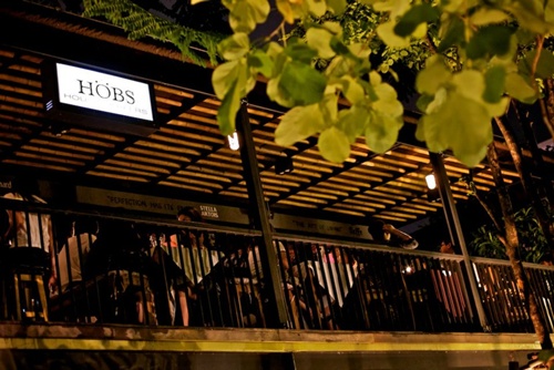 10 ร้านแฮงเอาต์ในบรรยากาศสุดคูล