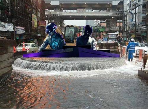 สื่อนอก ชาวเน็ต ล้อขำๆ Amazing Thailand ท่อแตกกลางกรุง