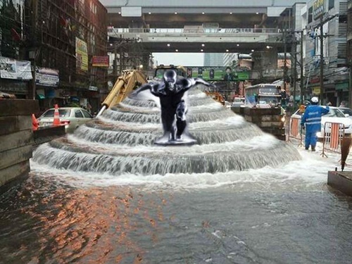 สื่อนอก ชาวเน็ต ล้อขำๆ Amazing Thailand ท่อแตกกลางกรุง