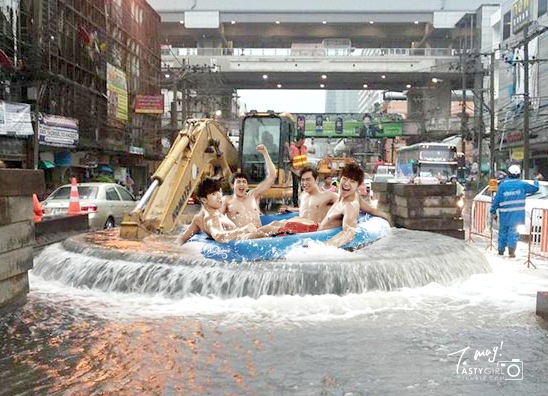 สื่อนอก ชาวเน็ต ล้อขำๆ Amazing Thailand ท่อแตกกลางกรุง