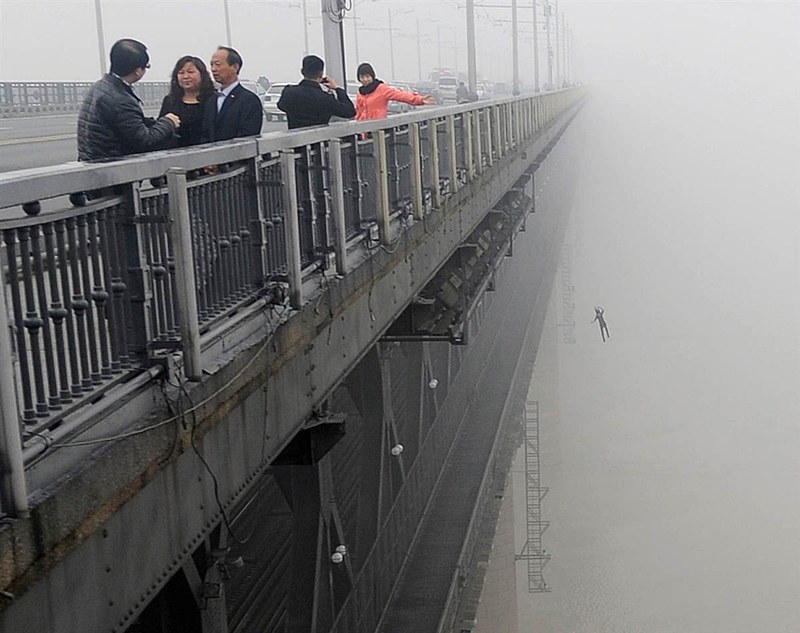 หนึ่งภาพ แทนคำนับพัน : 45 ภาพทรงพลังอย่างแรงแห่งปี!! (ชุดที่ 1)
