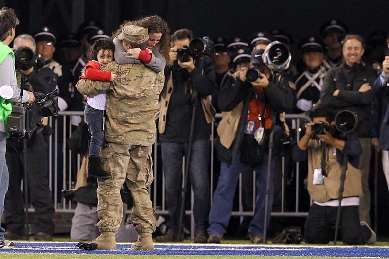 หนึ่งภาพ แทนคำนับพัน : 45 ภาพทรงพลังอย่างแรงแห่งปี!! (ชุดที่ 2)