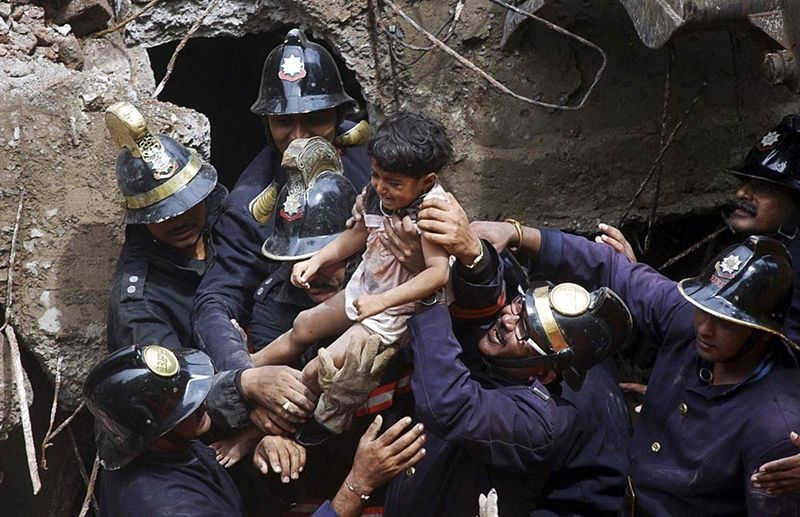หนึ่งภาพ แทนคำนับพัน : 45 ภาพทรงพลังอย่างแรงแห่งปี!! (ชุดที่ 2)