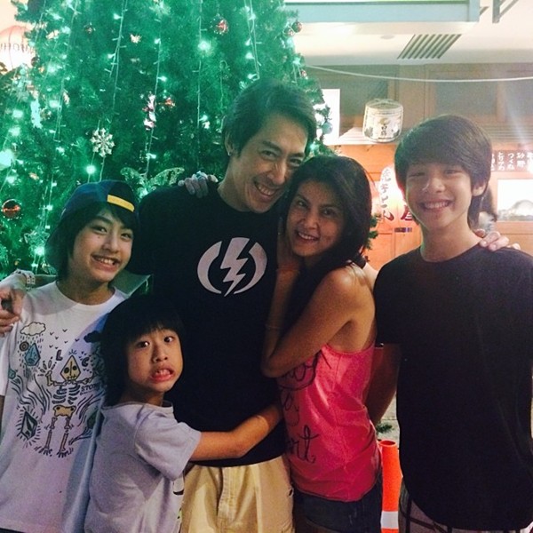 10 คู่รักต้นแบบ แห่งโลกบันเทิง
