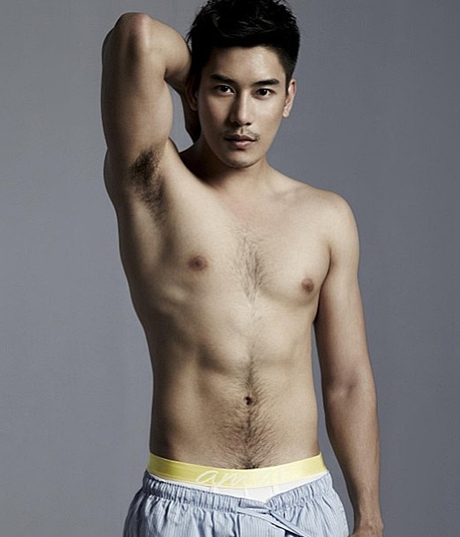 Top 10 หนุ่มซิกแพก ใครหล่อน่ากินที่สุด?