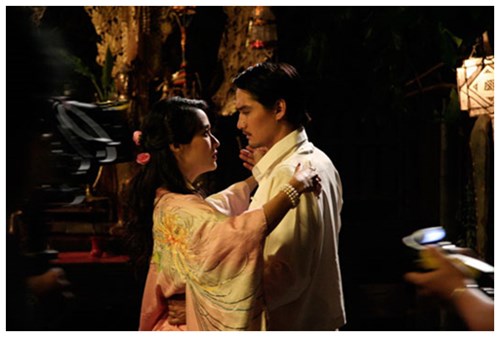 แกะรอยการเมือง ในหนังหม่อมน้อย