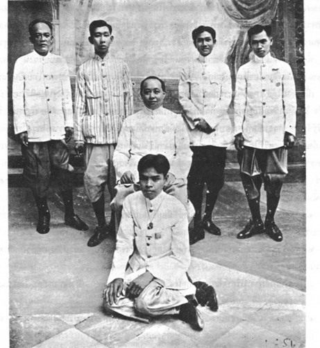 ขอดเกร็ดประวัติศาสตร์-การเมือง จากหนังหม่อมน้อย