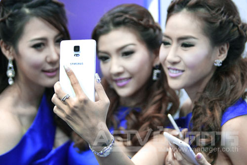 พริตตี้เน้นๆ กับงาน Thailand Mobile Expo 2014