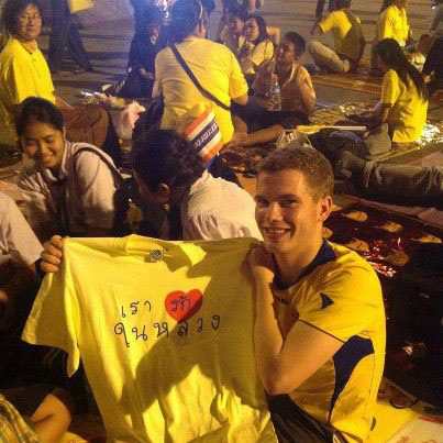 When Farang Love King.