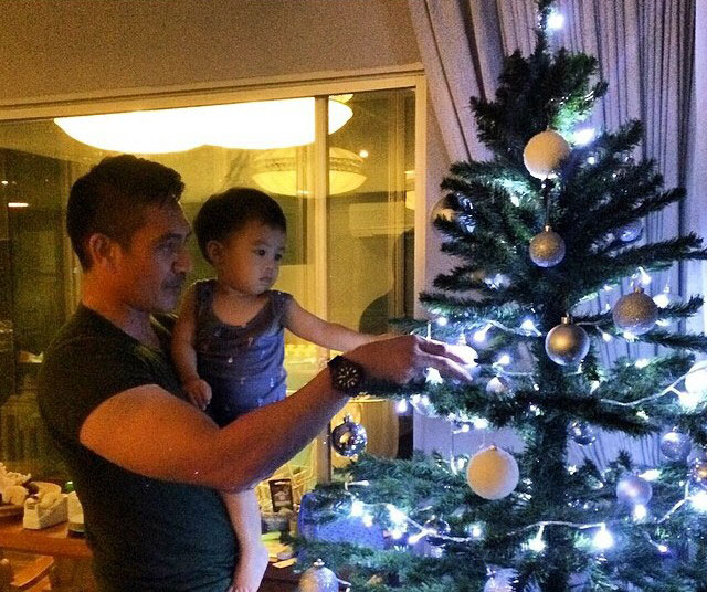 พ่อลูกดารากับภาพแสนอบอุ่นบน IG