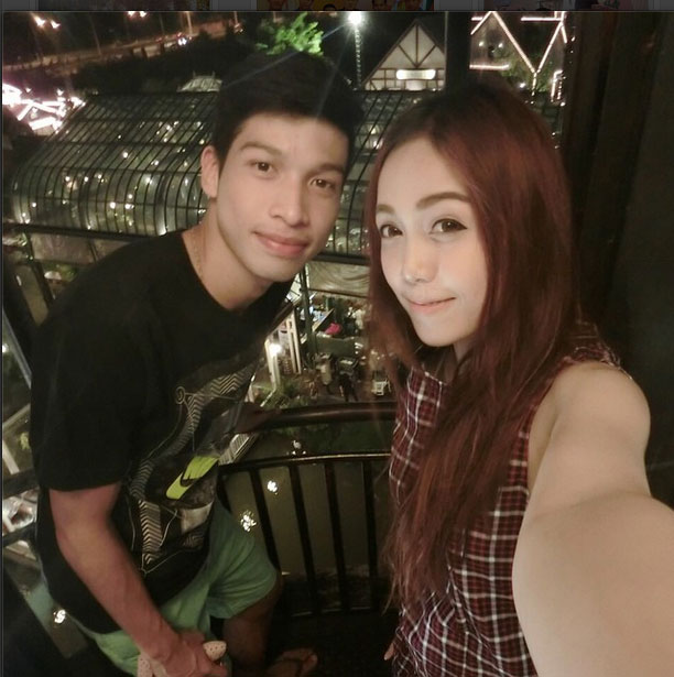 ส่องหวานใจนักเตะช้างศึกชุดซูซูกิคัพ 2014