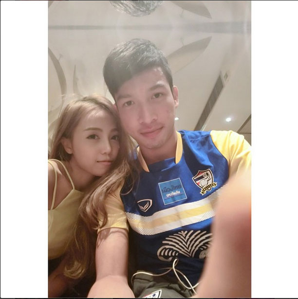 ส่องหวานใจนักเตะช้างศึกชุดซูซูกิคัพ 2014