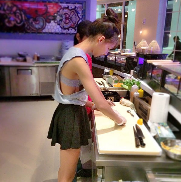 Net Idol สะท้าน AEC ‘จ๋า’ สาวหุ่นเป๊ะกำลังมาแรง ณ เวลานี้