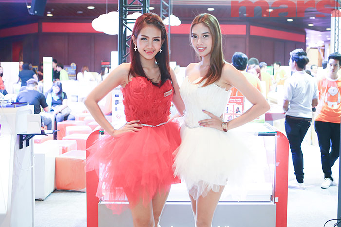 ส่องพริตตี้จากงาน Thailand Mobile Expo 2015