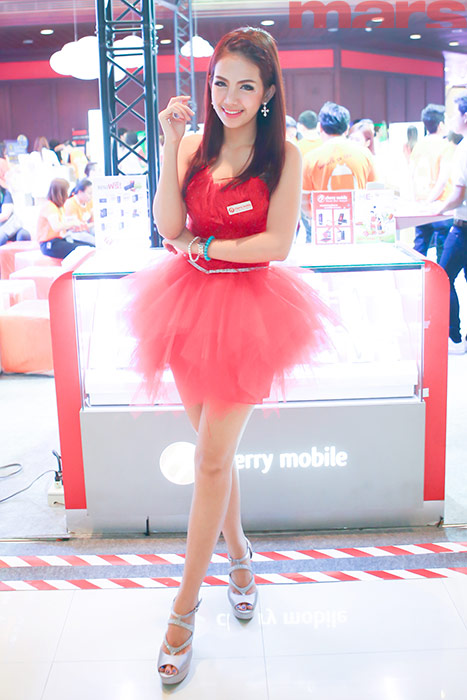 ส่องพริตตี้จากงาน Thailand Mobile Expo 2015