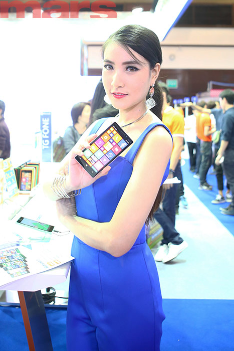 ส่องพริตตี้จากงาน Thailand Mobile Expo 2015