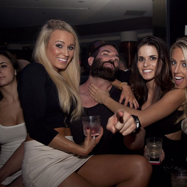 อัพเดตภาพน่าอิจฉาของเพลย์บอยคิง ‘Dan Bilzerian’