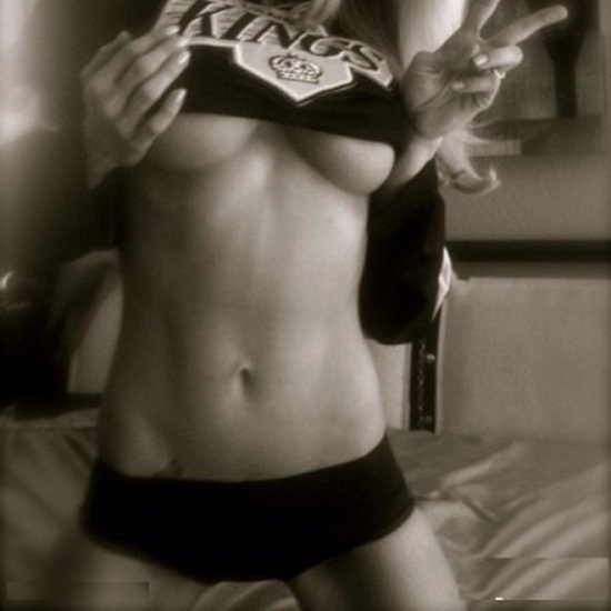 Underboob Selfies
