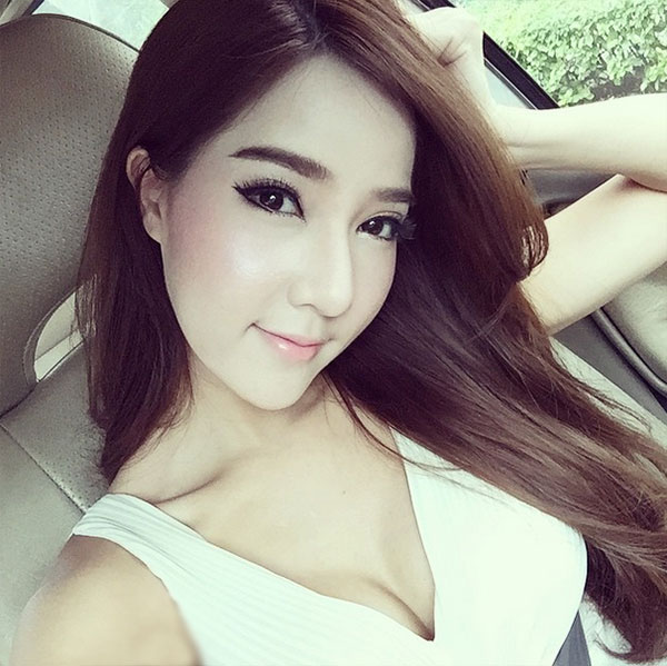 ‘Sexy girls on board’ ใครจะไปยกมือขึ้น...