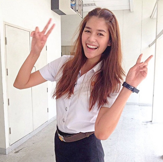 ปีนรั้วมหาวิทยาลัยยลความสดใสดาวเด่นละลายหัวใจ
