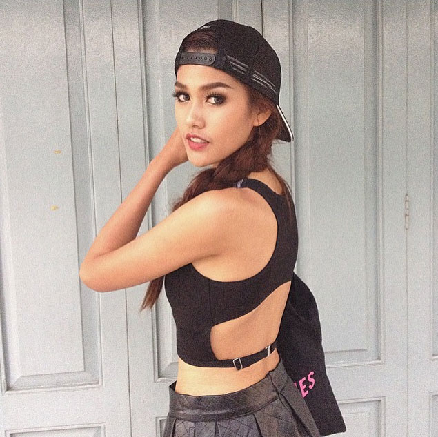 ปีนรั้วมหาวิทยาลัยยลความสดใสดาวเด่นละลายหัวใจ