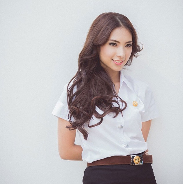 ปีนรั้วมหาวิทยาลัยยลความสดใสดาวเด่นละลายหัวใจ
