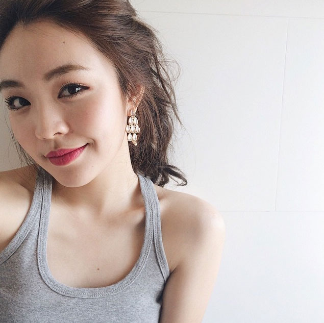 ปีนรั้วมหาวิทยาลัยยลความสดใสดาวเด่นละลายหัวใจ