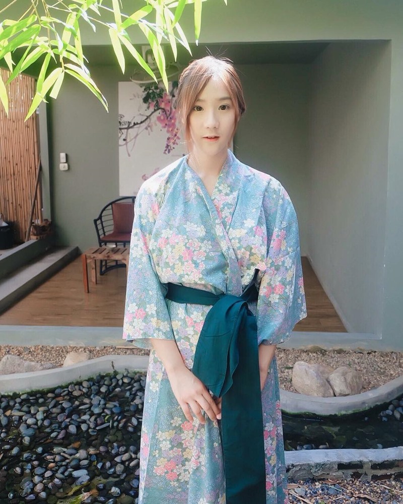 ‘ลิลลี่ วรัญญา’ ว่าที่คุณหมอสุดน่ารัก ที่หนุ่มๆ เห็นแล้วอยากบริจาคดวงใจ?