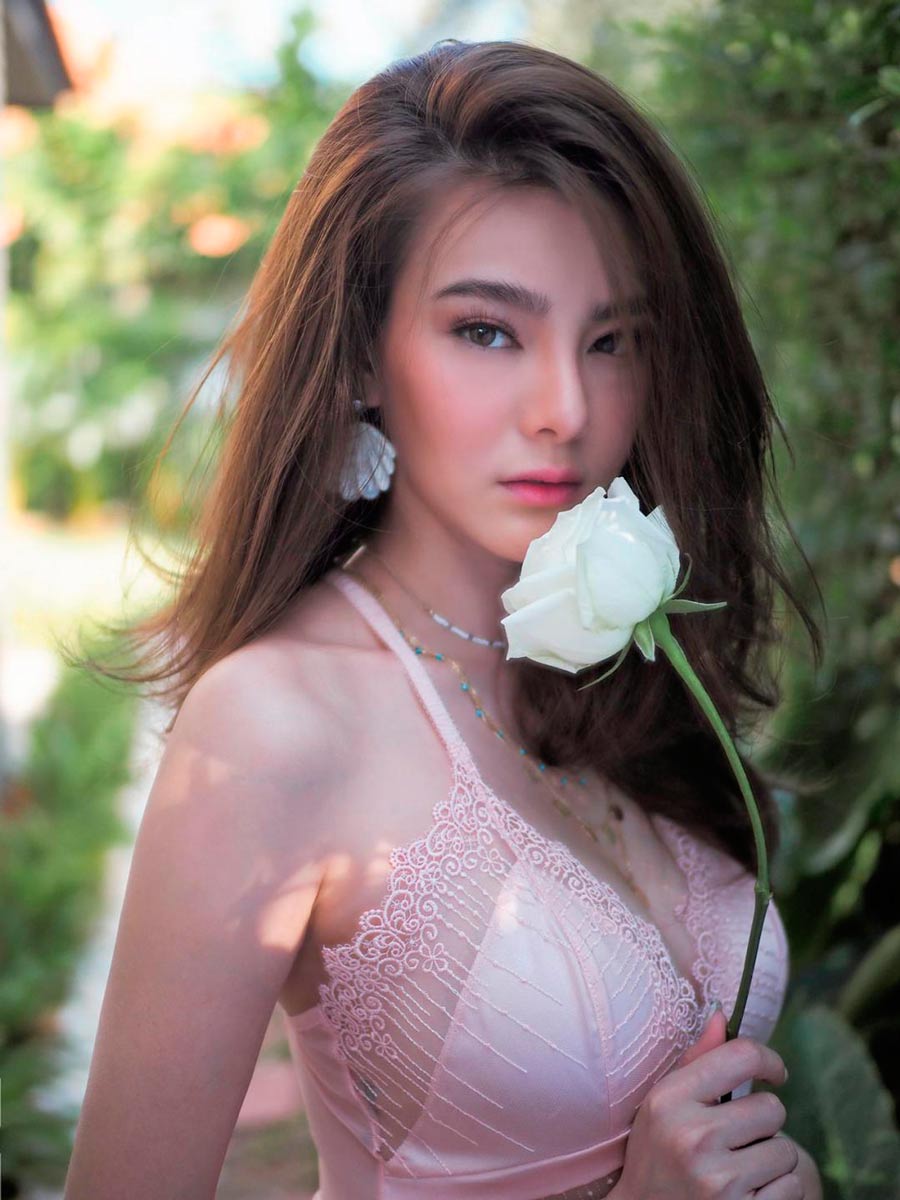 เซ็กซี่ เปรี้ยว แซบ ในแบบ ‘ดิว อริสรา’