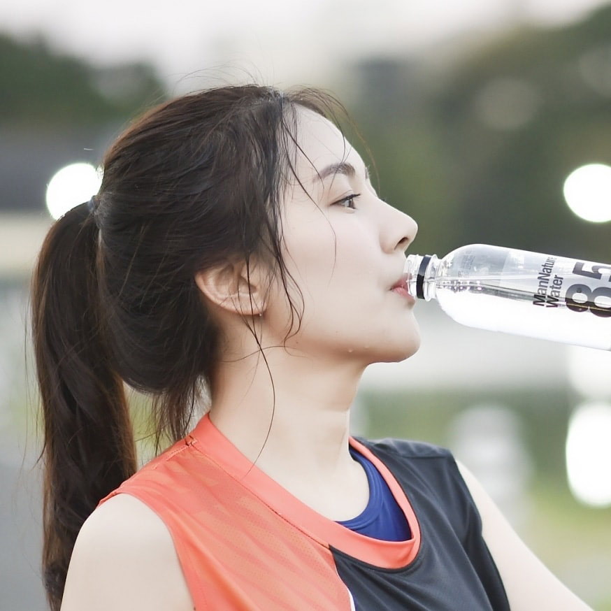 ความน่ารักเกินค่ามาตรฐาน! พยาบาลสาวนักวิ่งคนสวย ‘น้องปอย น้ำล้อม’