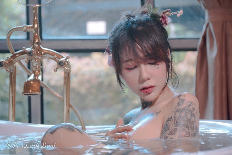 ‘เลย์ ปัญญพัฒน์’ จาก Tattoo artist สู่ Sexy star ทำเงินบน ‘Patreon’
