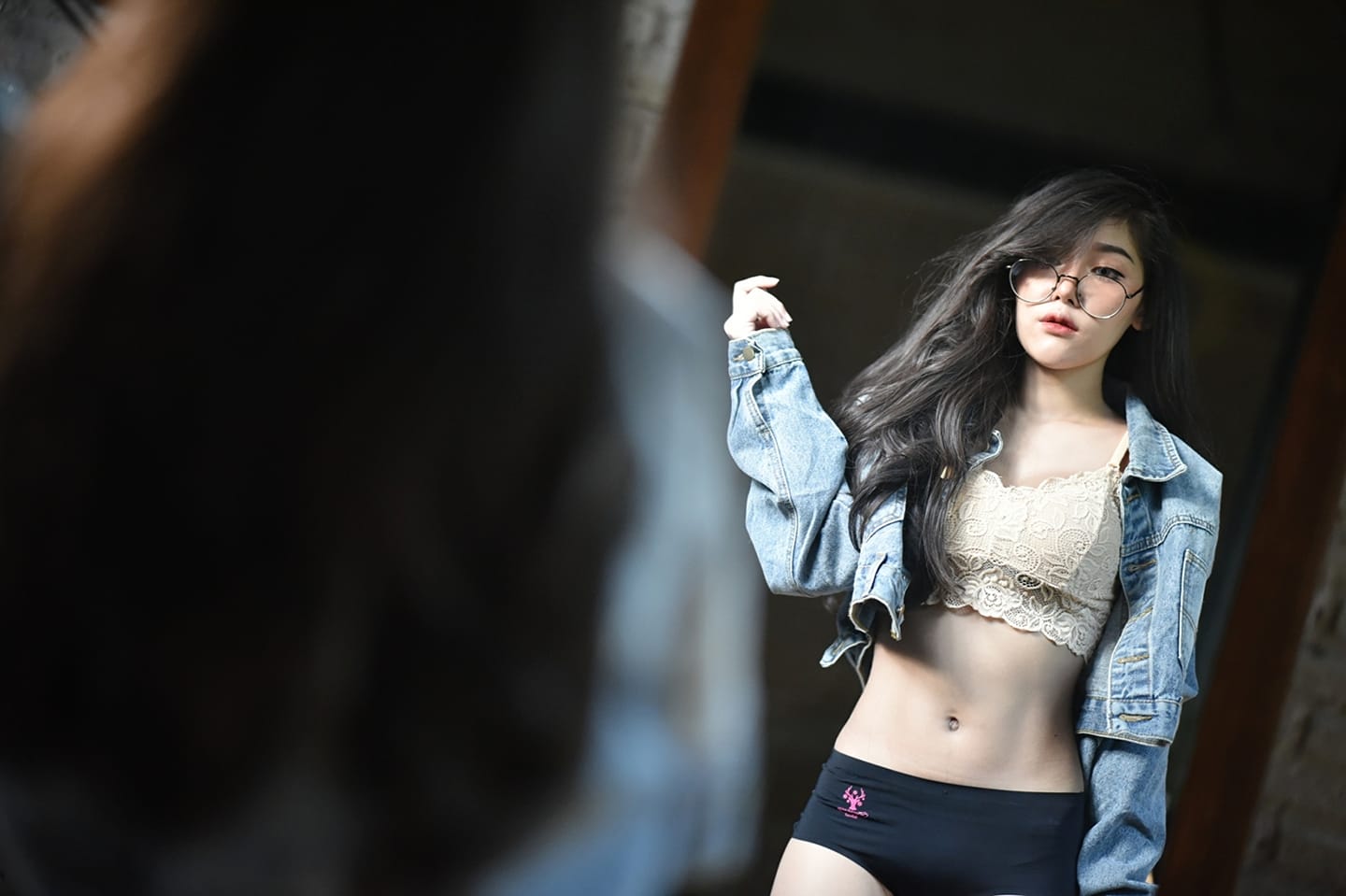 แกนวาร์ปร้อนฉ่า! ซี๊ดคูหาสั่น เมื่อนางแบบเซ็กซี่สาวก้าวสู่ว่าที่ ส.ส.  ‘พลอยไพลิน รัตนเสถียร’
