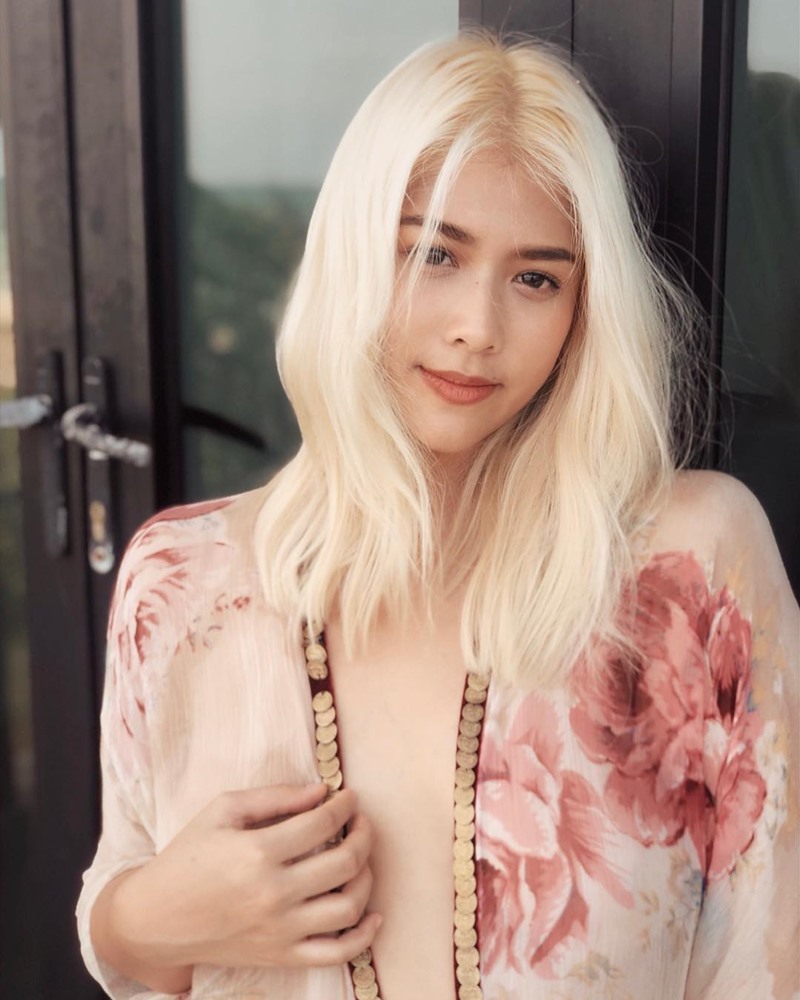 เปิดวาร์ป ผู้กำกับภาพสุดแซ่บ ‘เพ็บ นัยน์ชนก’ แห่ง ‘This is me VATANIKA’