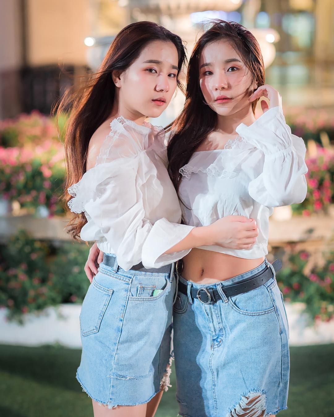 ป่วยในทันที! เมื่อเห็นคู่แฝดพยาบาลบาลน่ารักขนาดนี้