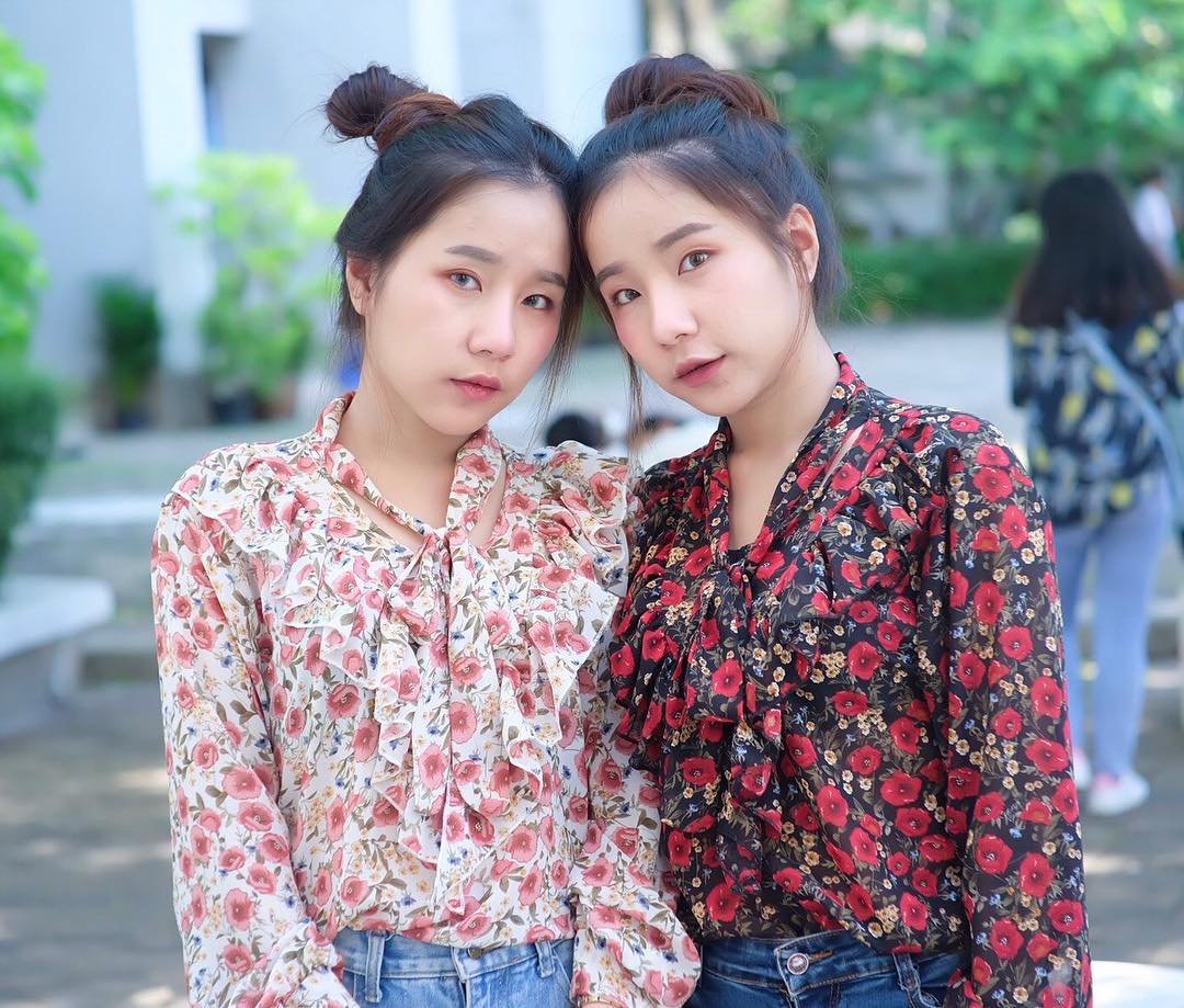 ป่วยในทันที! เมื่อเห็นคู่แฝดพยาบาลบาลน่ารักขนาดนี้