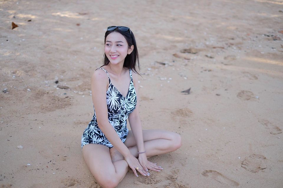 เปิดมุมเซ็กซี่ ‘ลูกพีช พิมลพรรณ’ แฟนสาว ‘จ่าลอด ไทบ้านเดอะซีรีย์’