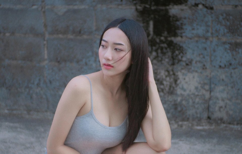 เปิดมุมเซ็กซี่ ‘ลูกพีช พิมลพรรณ’ แฟนสาว ‘จ่าลอด ไทบ้านเดอะซีรีย์’