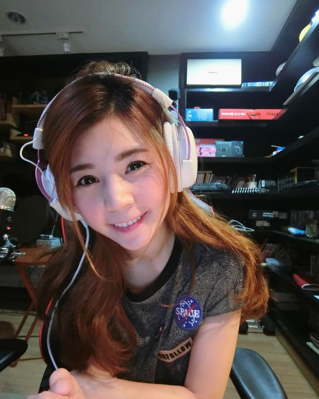 ที่ 1 นักแคสเกมไทย ‘แป้ง นัยรัตน์’ จากทุนหลักร้อย สู่ยูทูบเบอร์ กำไรปีละล้าน!!