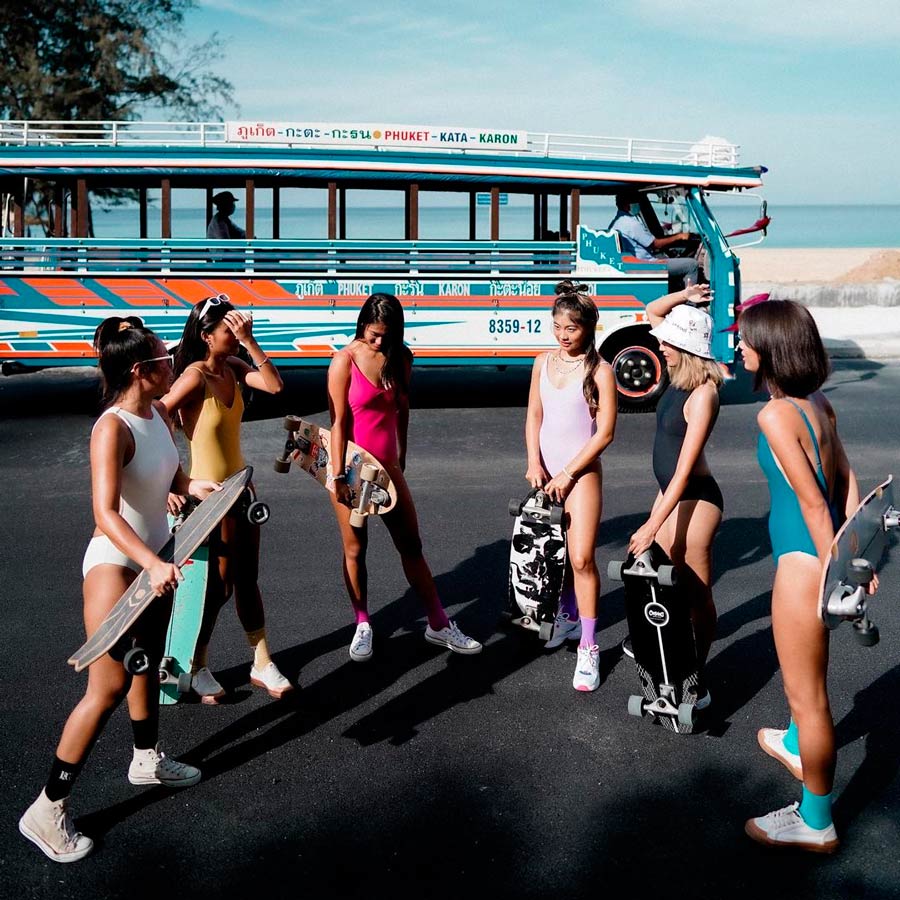 สาวๆ กับ Surf Skate ไลฟ์สไตล์ของคนคูลๆ พ.ศ. นี้นิยมเล่นกัน