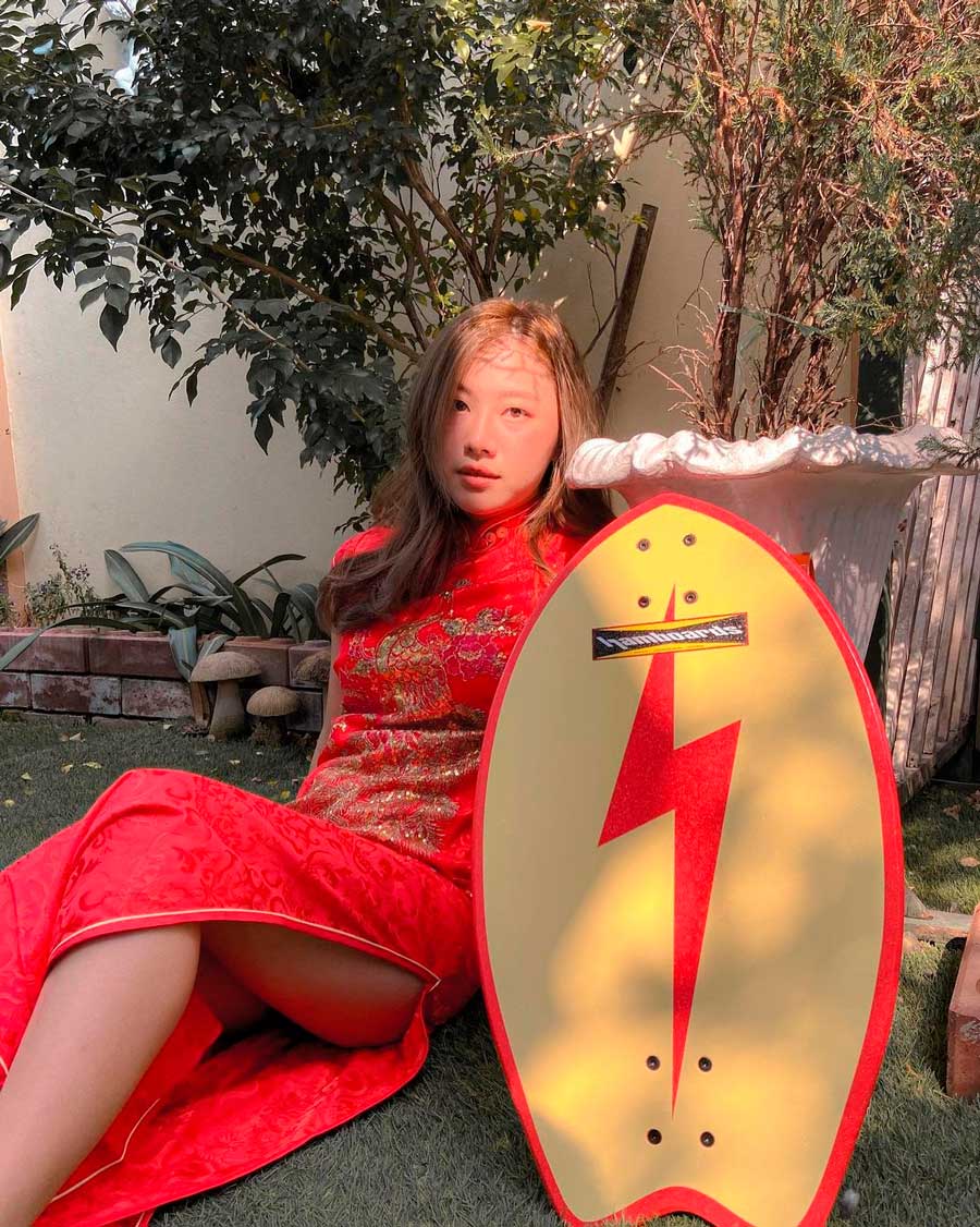 สาวๆ กับ Surf Skate ไลฟ์สไตล์ของคนคูลๆ พ.ศ. นี้นิยมเล่นกัน