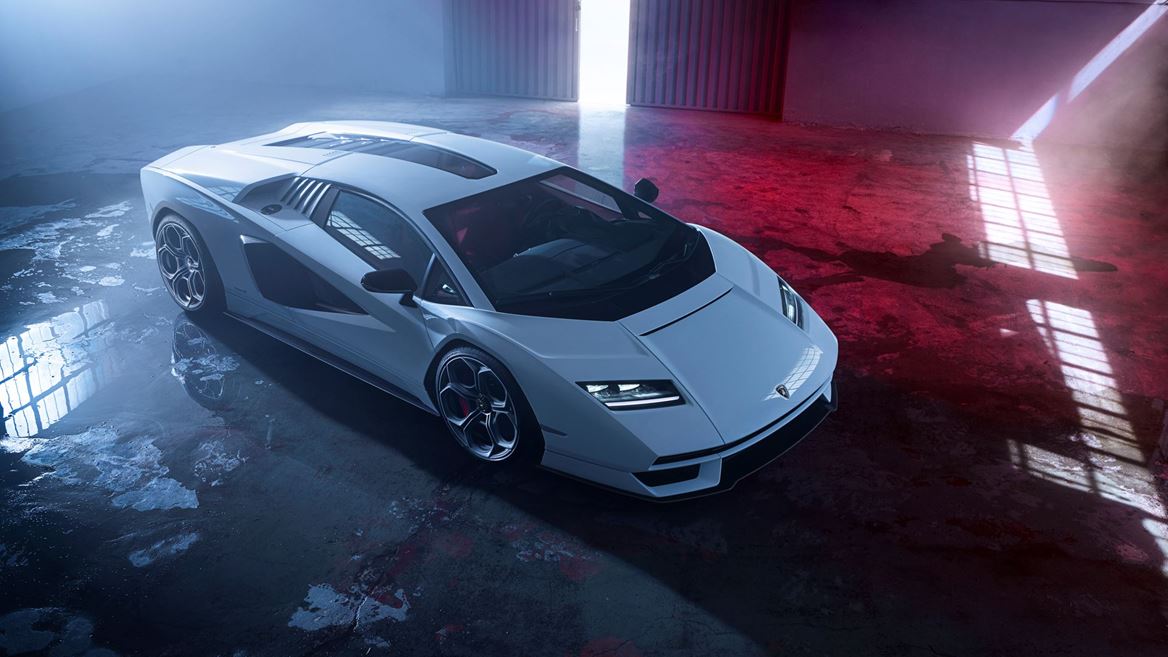 The Countach LPI 800-4 ตำนานที่รุ่งเรืองในปัจจุบัน